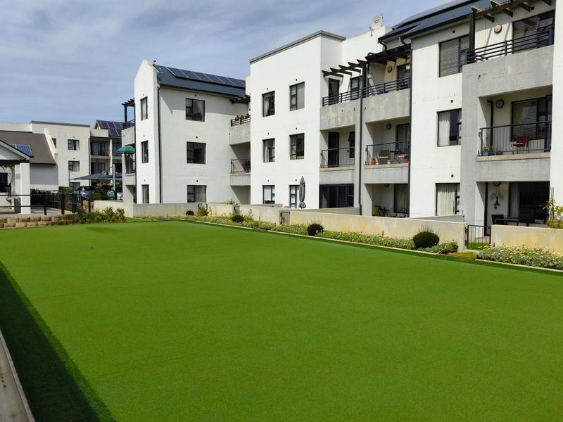 1 Bedroom Property for Sale in Buhrein Western Cape